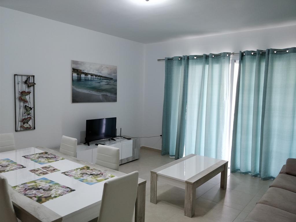 Sunstone Court Apartment *